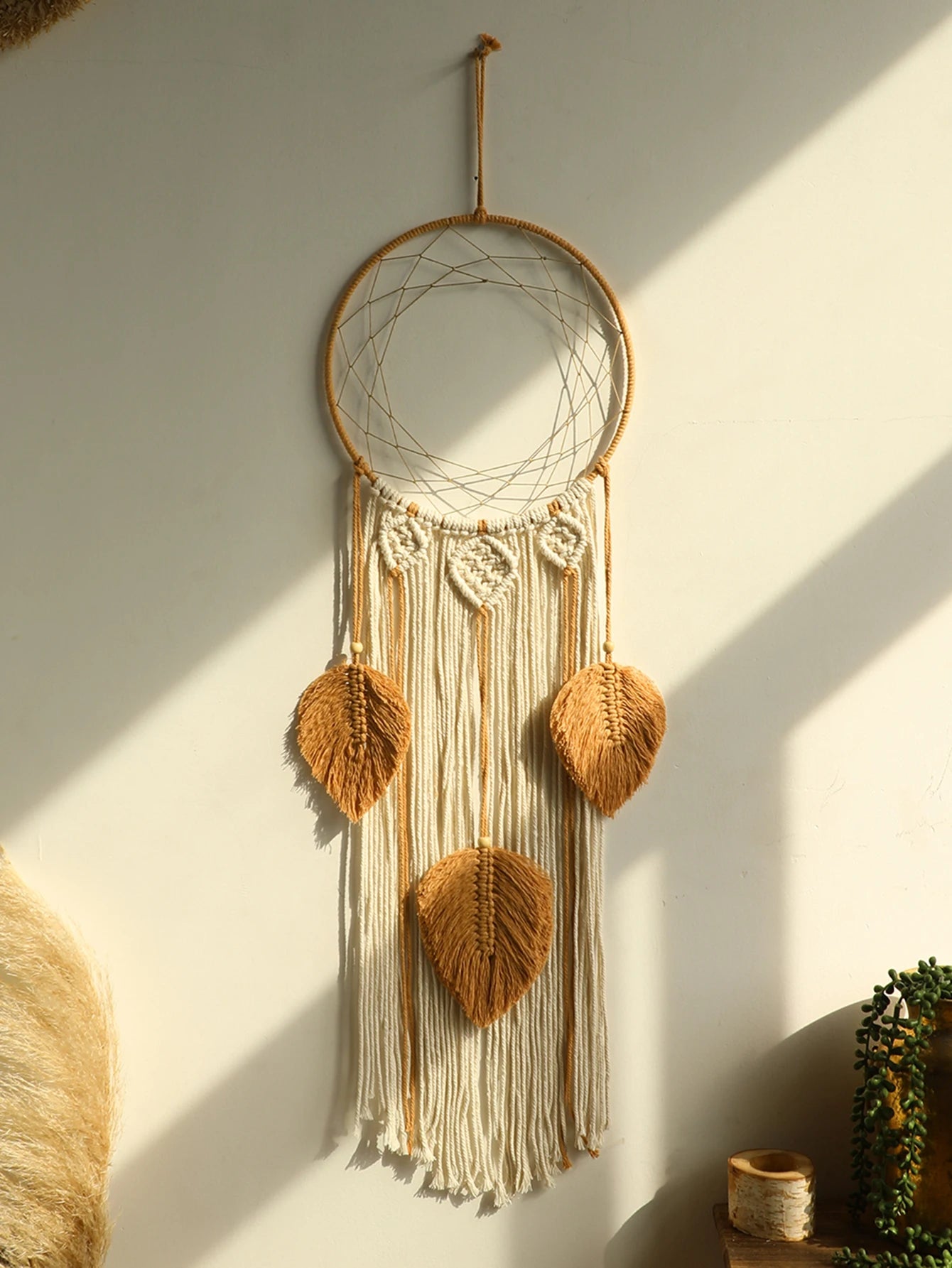 Macramé Dream Catcher – Boho Leaf Wall Decor