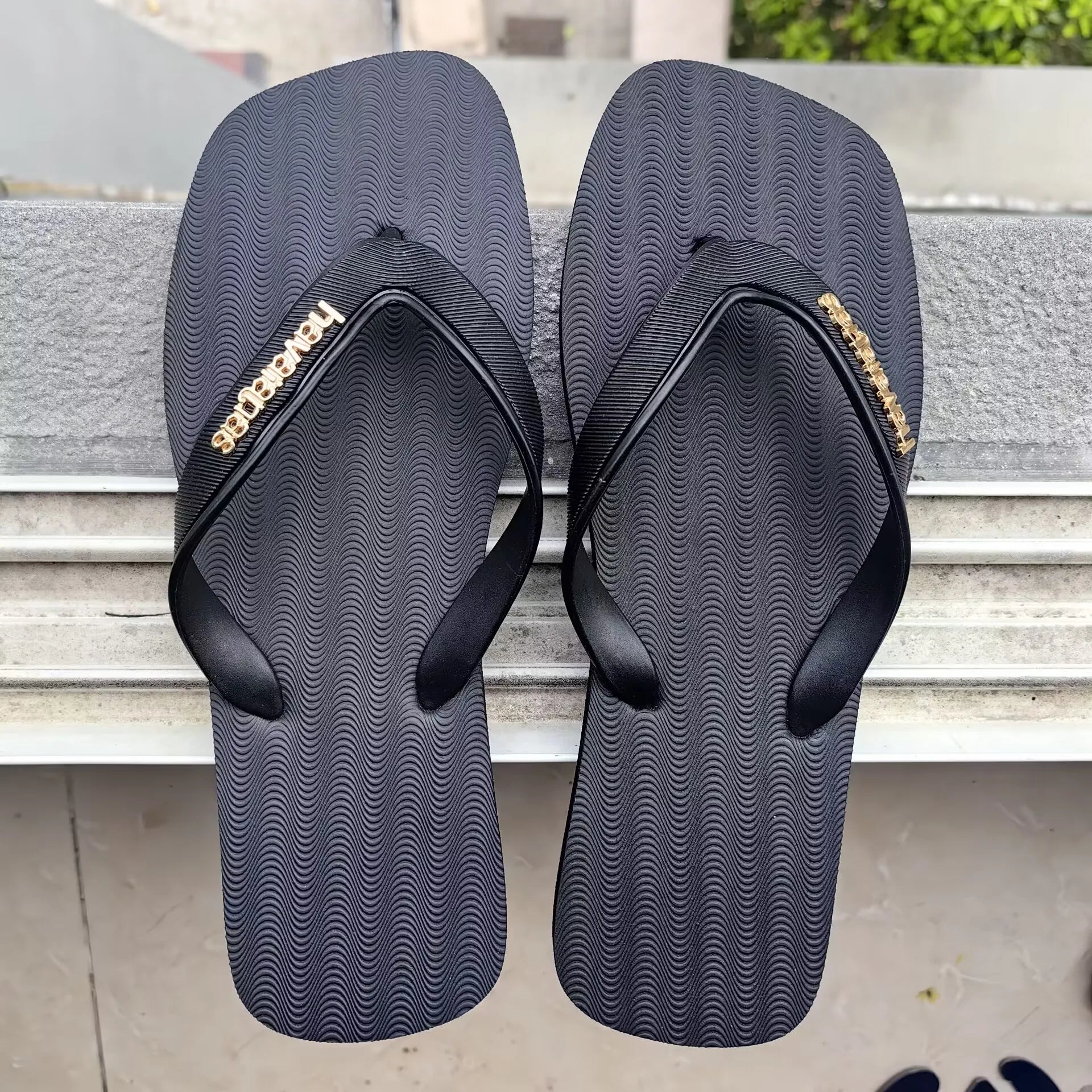 Havaianas Men’s Casual Thong Sandals